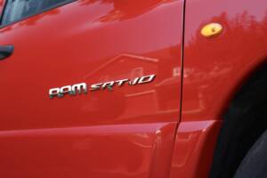Immagine 35/50 di Dodge Ram SRT 10 (2005)