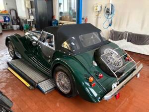 Image 4/14 of Morgan Plus 8 (2003)