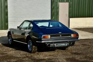Image 5/16 of Aston Martin V8 (1976)