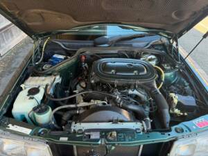 Bild 14/21 von Mercedes-Benz 190 E 2.3 (1991)