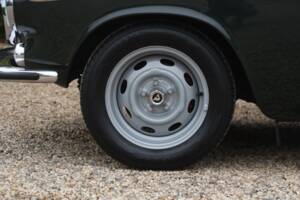 Image 32/50 of Volvo 1800 S (1968)