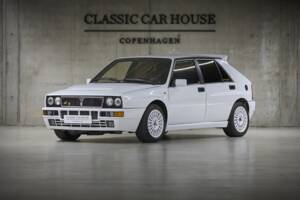 Image 1/93 of Lancia Delta HF Integrale Evoluzione I (1992)