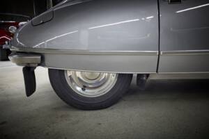Image 55/92 of Citroën DS 23 Pallas (1975)