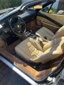 Image 53/114 de Ferrari 308 GTS Quattrovalvole (1985)