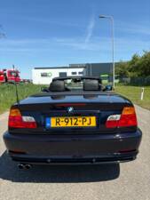Image 5/8 of BMW 330Ci (2001)