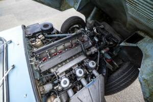 Image 27/50 de Jaguar E-Type (1968)