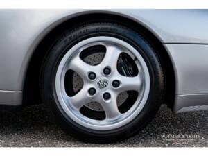 Image 21/26 of Porsche 911 Carrera (1997)