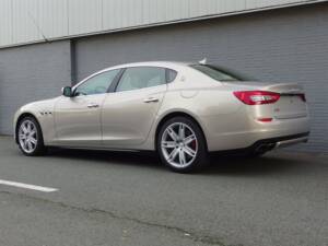 Image 4/98 of Maserati Quattroporte GTS (2015)