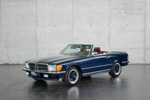 Image 2/50 de Mercedes-Benz 420 SL (1988)