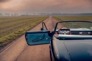 Image 20/50 of Ferrari 275 GTS (1965)