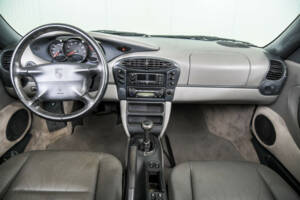 Immagine 7/45 di Porsche Boxster (1999)
