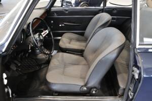 Bild 4/30 von Alfa Romeo Giulia GT 1300 Junior (1971)