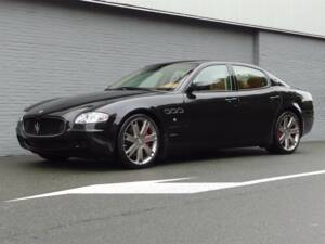 Immagine 1/92 di Maserati Quattroporte 4.2 (2008)