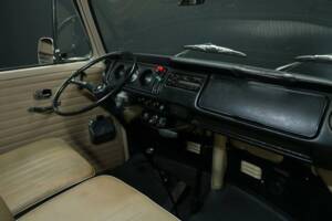 Immagine 20/50 di Volkswagen T2a Westfalia (1969)
