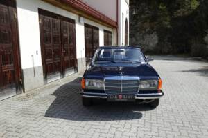 Bild 2/57 von Mercedes-Benz 230 CE (1980)