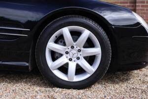 Image 19/50 de Mercedes-Benz SL 350 (2004)