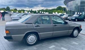 Bild 3/12 von Mercedes-Benz 190 D 2.5 (1990)