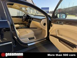 Image 12/15 of Volkswagen Phaeton W12 (2002)