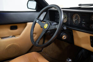 Image 9/48 de Ferrari Mondial Quattrovalvole (1985)