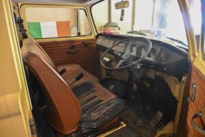 Image 19/23 of Volkswagen T2b Pickup Double Cabin (1978)