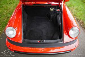 Image 22/63 of Porsche 911 Carrera 3.2 (1986)