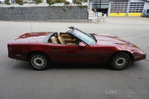 Afbeelding 10/45 van Chevrolet Corvette Convertible (1988)