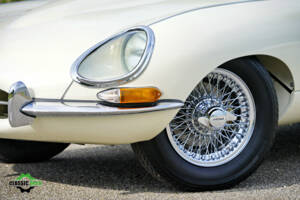 Image 31/65 de Jaguar E-Type 3.8 Flat Floor (1961)