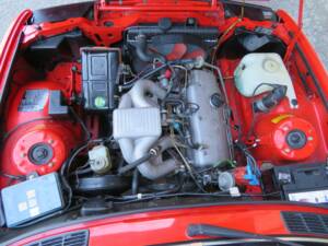 Bild 14/22 von BMW 318i (1984)
