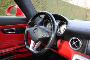 Image 51/57 of Mercedes-Benz SLS AMG (2010)