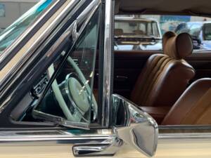 Bild 43/43 von Mercedes-Benz 280 CE (1973)