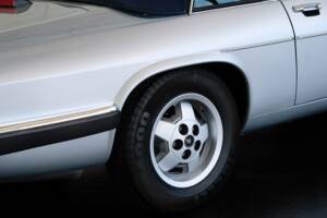 Image 45/47 of Jaguar XJ-SC 5.3 (1987)