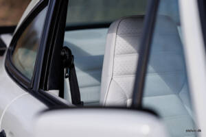 Image 22/46 of Porsche 911 Turbo 3.3 (1980)