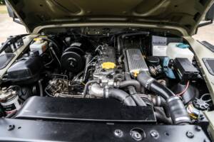 Bild 24/41 von Land Rover Defender 90 Td5 (1998)