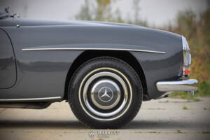 Image 26/59 of Mercedes-Benz 190 SL (1958)