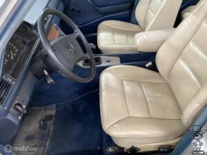 Bild 6/41 von Mercedes-Benz 300 D (1987)