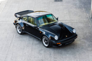 Image 13/67 de Porsche 911 Turbo 3.3 (1986)