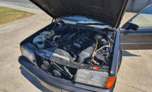 Imagen 25/30 de Mercedes-Benz 190 E 2.5-16 (1989)