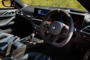 Image 19/46 of BMW M4 Competition xDrive (2025)