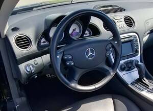 Image 8/9 of Mercedes-Benz SL 55 AMG (2003)