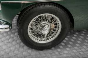 Image 23/50 de MG MGB GT (1966)
