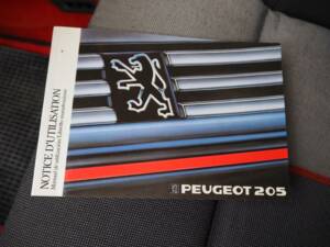 Bild 45/50 von Peugeot 205 GTi 1.9 (1988)