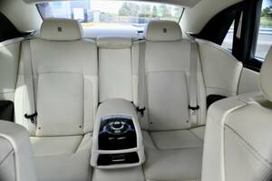 Immagine 25/50 di Rolls-Royce Ghost (2010)