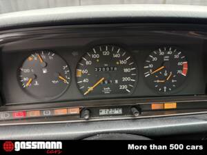 Image 11/15 of Mercedes-Benz 190 E 2.0 (1992)