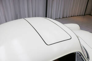 Image 18/23 of Porsche 356 C 1600 SC (1964)