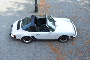 Bild 8/15 von Porsche 911 Carrera 3.2 (1986)
