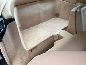Immagine 13/22 di Mercedes-Benz SL 500 (2001)