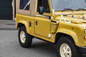 Image 22/39 of Land Rover Defender 90 Td5 (1998)