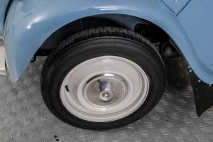 Image 24/50 de Citroën 2 CV (1960)