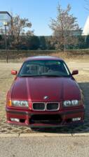 Bild 2/57 von BMW 320i (1993)