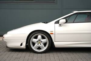Image 9/50 of Lotus Esprit S4 (1994)